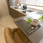 Ginex Luxury *