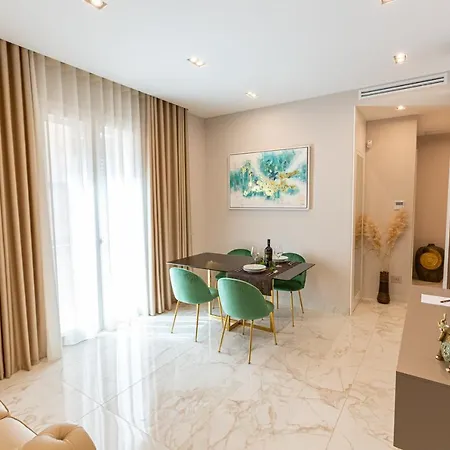 Ginex Luxury * Трани